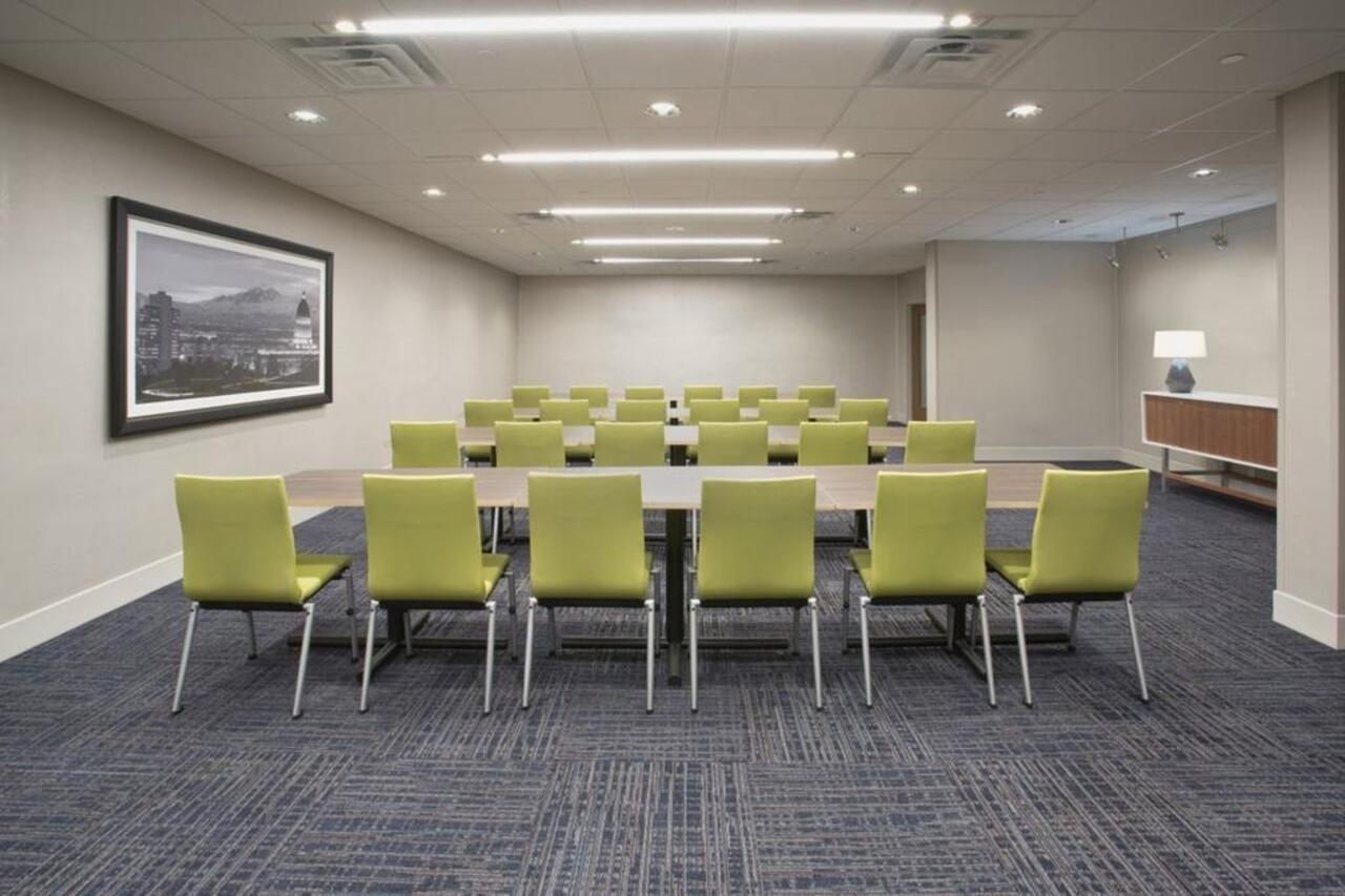 Holiday Inn Express & Suites Purcell By Ihg Εξωτερικό φωτογραφία